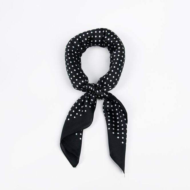 Huvudbild Liten scarf svart med prickar