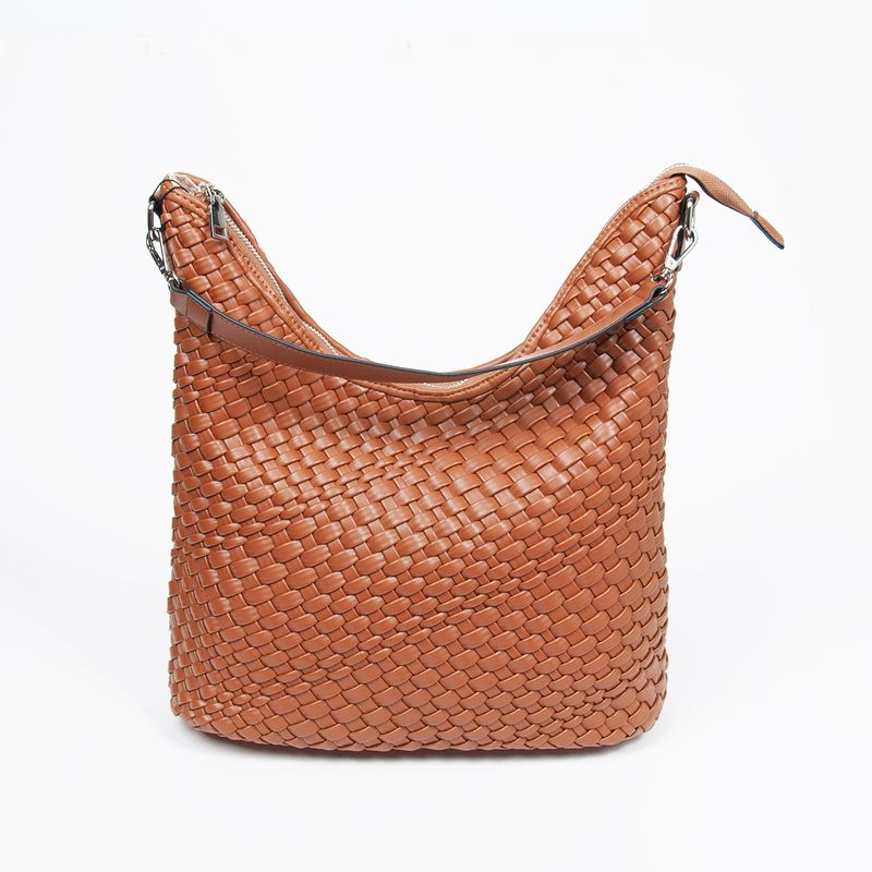 Harmony flätad stor bag cognac - rymlig väska i imitationsskinn med silverfärgade detaljer