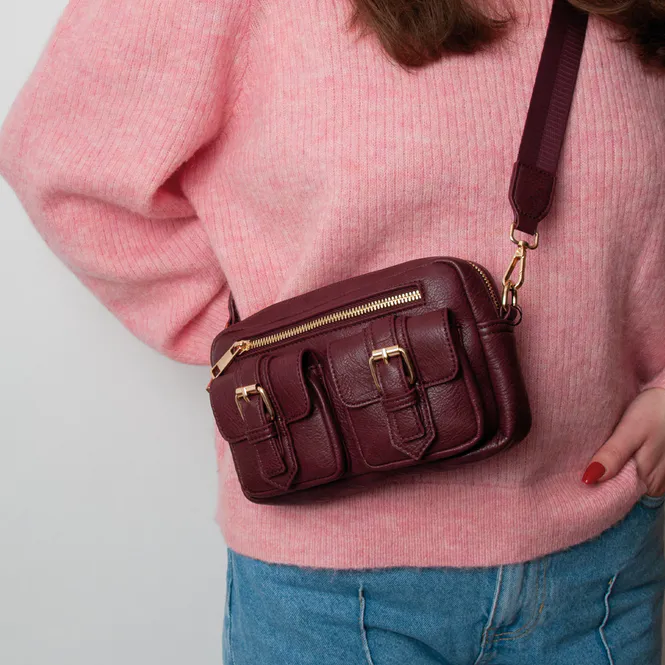 Hovedbilde GITTE pocketbag - burgunderrød veske i imitert ...