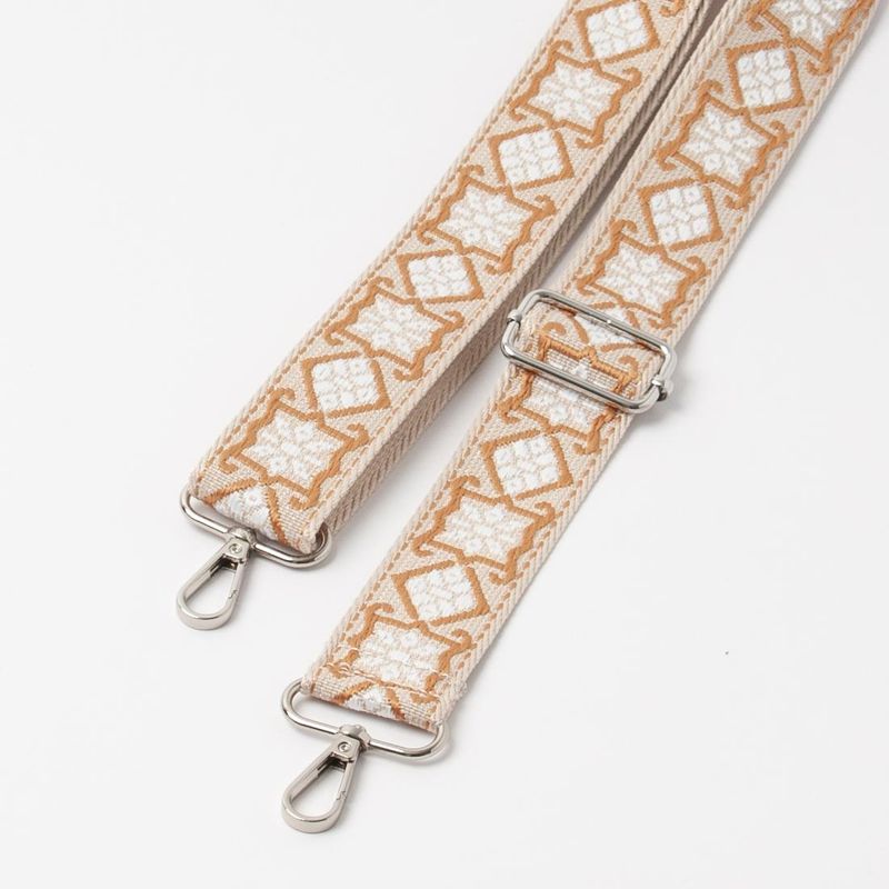 Skulderrem med folkloremønster - cognac