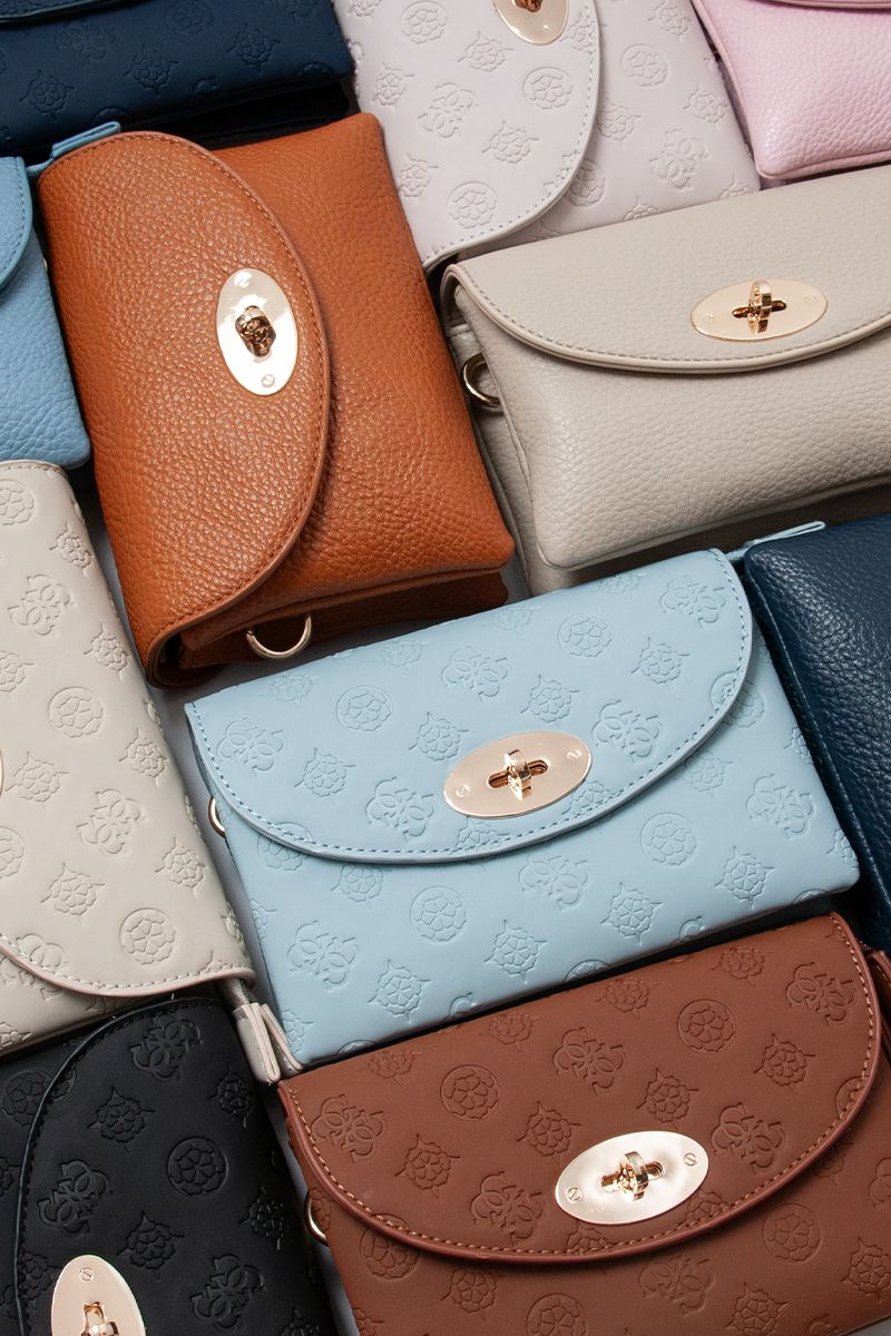 Daniella mini clutch